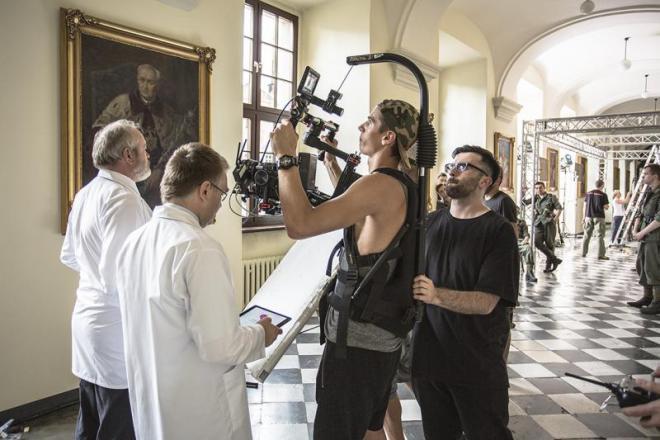 Detektyw, kosmonauta i żołnierze Wehrmachtu na uczelni. Nowy spot Uniwersytetu Wrocławskiego