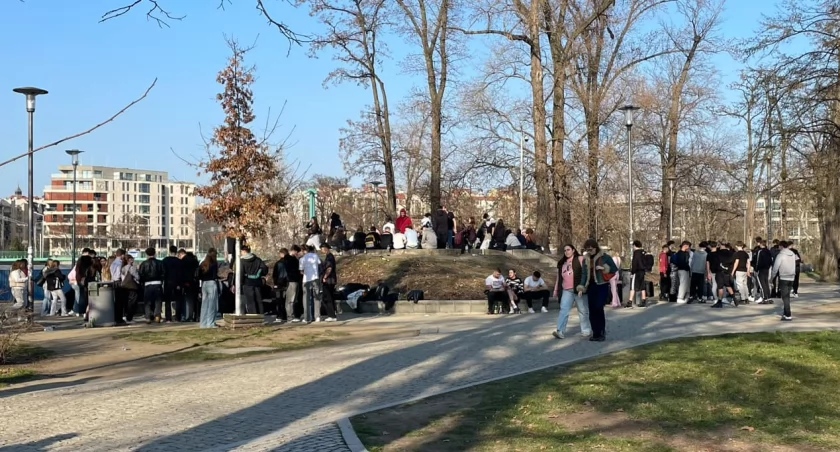 Skoro pierwszy dzień wiosny, to na Wyspie Słodowej tłum