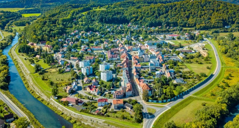 Oto najmniejsze miasto Dolnego Śląska. Wszyscy się tu znają, a internet jest za darmo