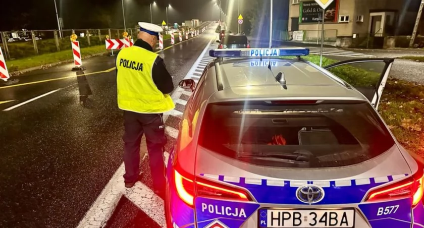 Pijany w sztok kierowca oferował policji rabat na wczasy w Tajlandii