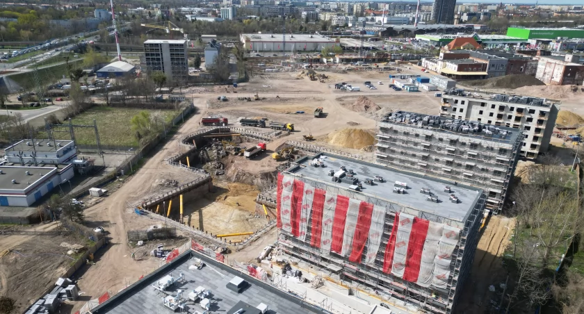 Wielki plac budowy koło Alei Wielkiej Wyspy. Powstaną tu wieżowce