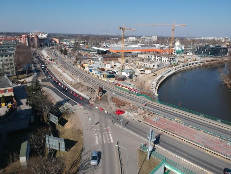 Tak powstaje torowisko na Popowice. Zobacz zdjęcia z lotu ptaka