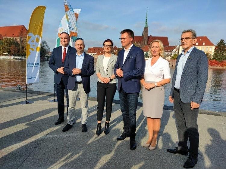 Kto płaci za kampanię Trzeciej Drogi?
