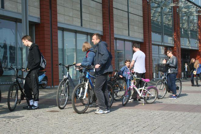 Pod jedną z galerii handlowych policjanci będą znakować rowery