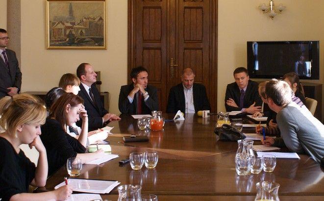 Miasto przez kolejne 3 lata będzie wspierać lokalne firmy. Urzędnicy usłyszeli 10 razy „tak”