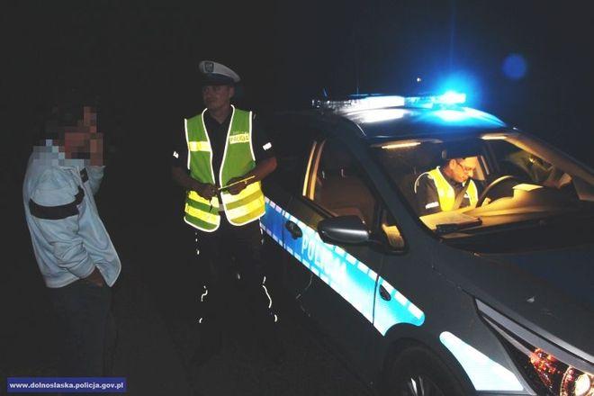 Policja z całego regionu wrocławskiego wnikliwie sprawdza pieszych
