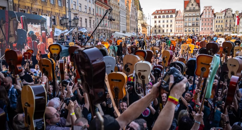 To oni pobili Gitarowy Rekord Świata. Oto wszystkie nazwiska!