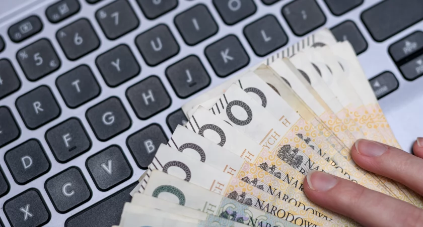 Niemal 10 tysięcy złotych! To średnia pensja we Wrocławiu. Gdzie zarabia się najwięcej, a gdzie najmniej?