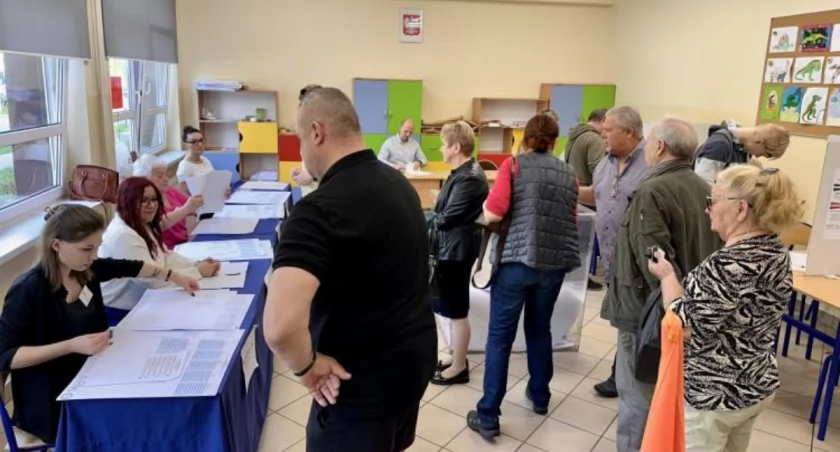 Wybory prezydenckie 2025 - kandydaci. Kim są? Na kogo można głosować 18.05.2025?