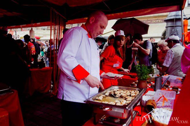 We Wrocławiu trwa Europa na Widelcu. W sobotę wielka europejska biesiada w Rynku [MENU]