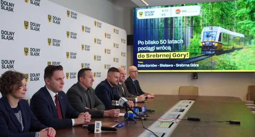 Pociągi wracają po prawie 50 latach. Dojedziemy do kultowego miejsca w regionie 