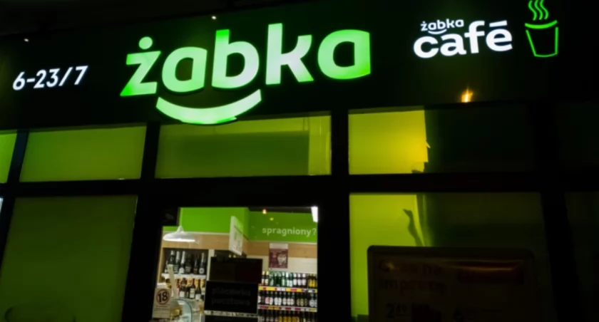 Wrocław: Potężna awantura w Żabce. Ukraińscy sprzedawcy musieli uciekać ze sklepu