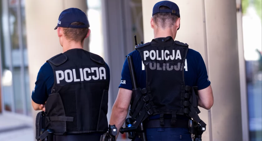 37-latek zmarł w czasie interwencji policji. „Nagle wybiegł z budynku”