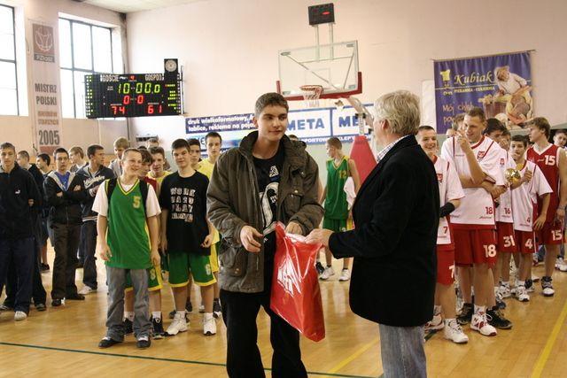 Koszykówka: Papieski turniej w Kosynierce