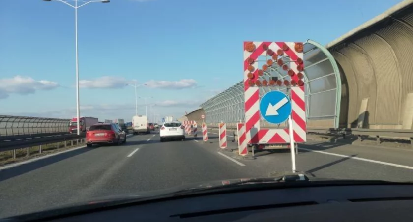 Będą potężne korki na AOW. Zamykają dwa pasy obwodnicy. Aż na miesiąc!