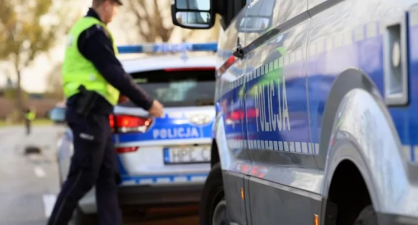 Tragedia na osiedlowej ulicy. Śmieciarka śmiertelnie potrąciła człowieka