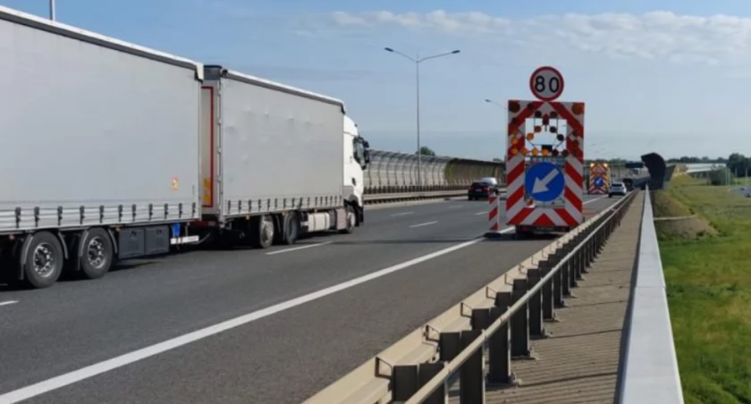 Drogowy horror we Wrocławiu. Kierowcy znów staną w korkach na AOW