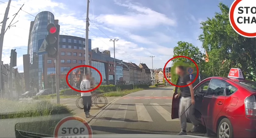 Awantura na przejściu w centrum Wrocławia. Taksówkarz chwycił za pałkę