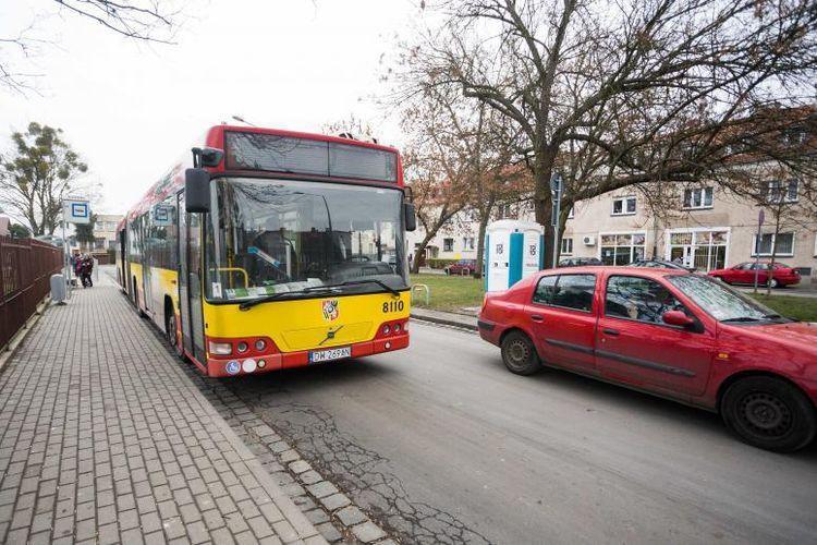 Blacharska znów zablokowana przez zaparkowane auto!