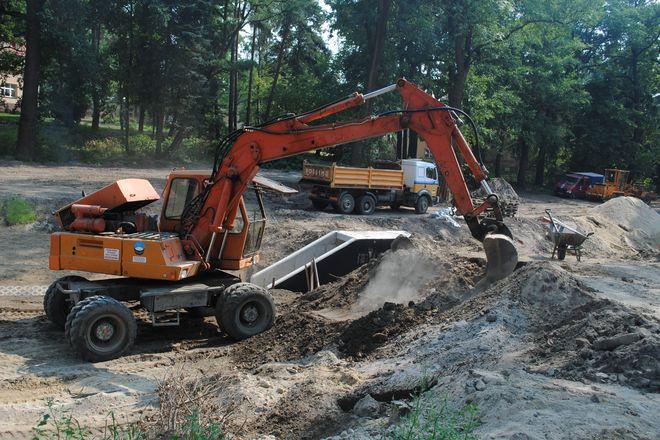 Ścieki w końcu przestaną podtapiać podwrocławskie miasteczko