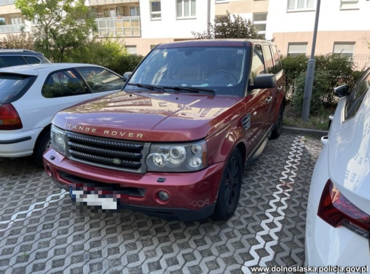 Land rover, 200 porcji narkotyków i zatrzymania. Policja w akcji