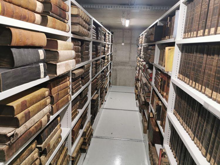 Nowa biblioteka za 20 mln zł już gotowa. Ruszyły przenosiny książek [ZDJĘCIA]