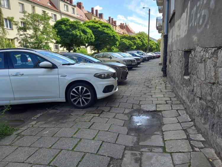 Wrocław: Remont na Tarnogaju. Zmiany w parkowaniu i nowa ulica jednokierunkowa