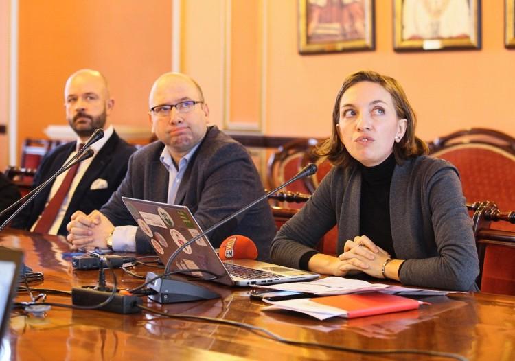 Wrocławska Diagnoza Społeczna 2017: rosną zarobki, spada poczucie bezpieczeństwa