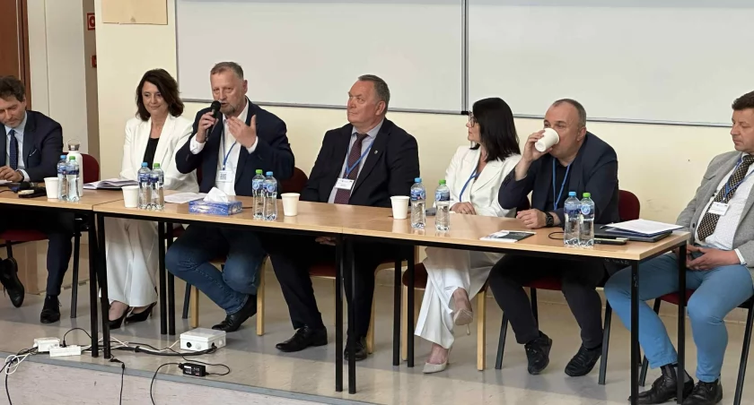 Politolodzy, politycy i samorządowcy o 1000 lat Polski w Europie
