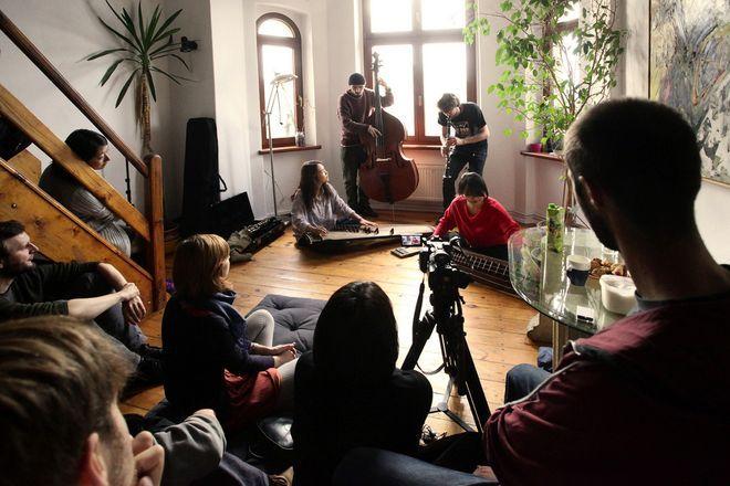 Organizatorzy festiwalu szukają wrocławian, którzy na koncerty udostępnią swoje mieszkania