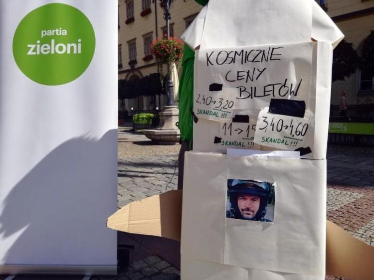 Tysiąc wrocławian przeciwko podwyżce cen biletów MPK