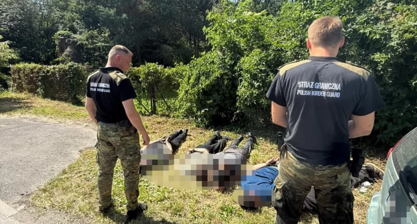 Rumun zorganizował przemyt cudzoziemców. Został złapany na autostradzie A4 