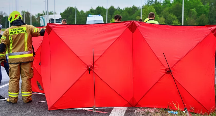 Wrocław: Tragiczny wypadek koło Factory. Nie żyje rowerzysta