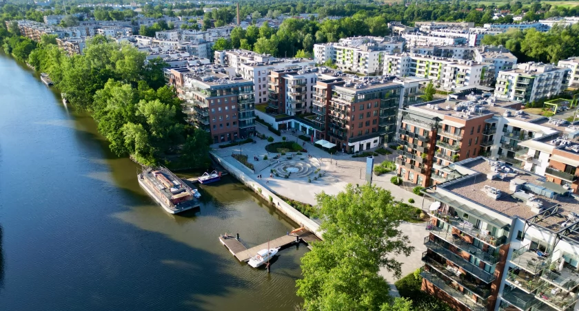 Tak mieszkają tylko wrocławianie! Miasto wreszcie odwróciło się twarzą do Odry