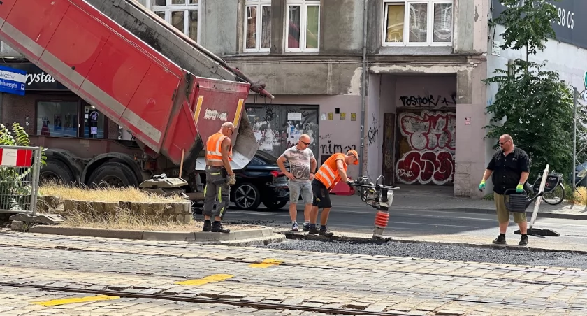 Rusza remont ważnego skrzyżowania we Wrocławiu. W poniedziałek napotkamy duże zmiany w komunikacji