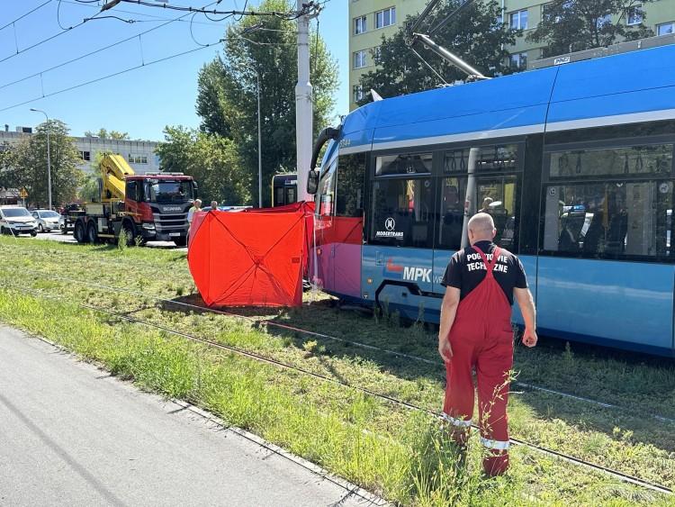 Śmiertelny wypadek we Wrocławiu. Rowerzysta zginął pod kołami tramwaju