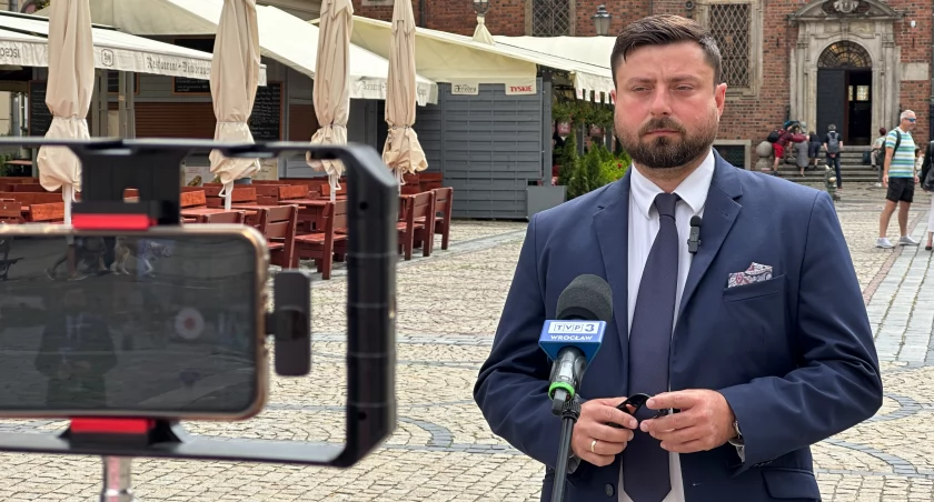 Konfederacja chciałaby referendum w sprawie odwołania prezydenta Jacka Sutryka, ale... szuka sojuszników