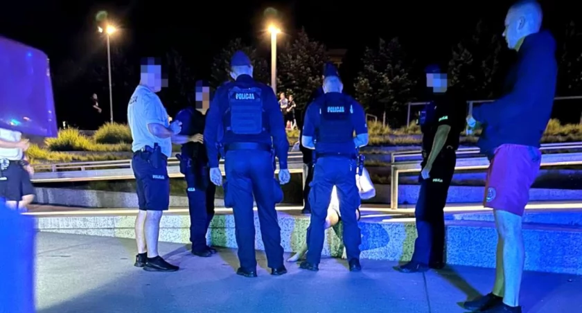 Dwie nocne interwencje ratowników przy Odrze. Ktoś chciał wskoczyć do rzeki, inny to zrobił …  