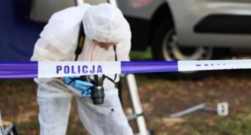 Makabryczne odkrycie w parku. Przechodzień natknął się na ciało mężczyzny
