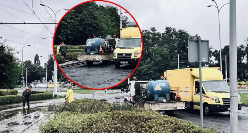 Podtopienie torowiska na Kozanowie. Do akcji ruszyło pogotowie torowe