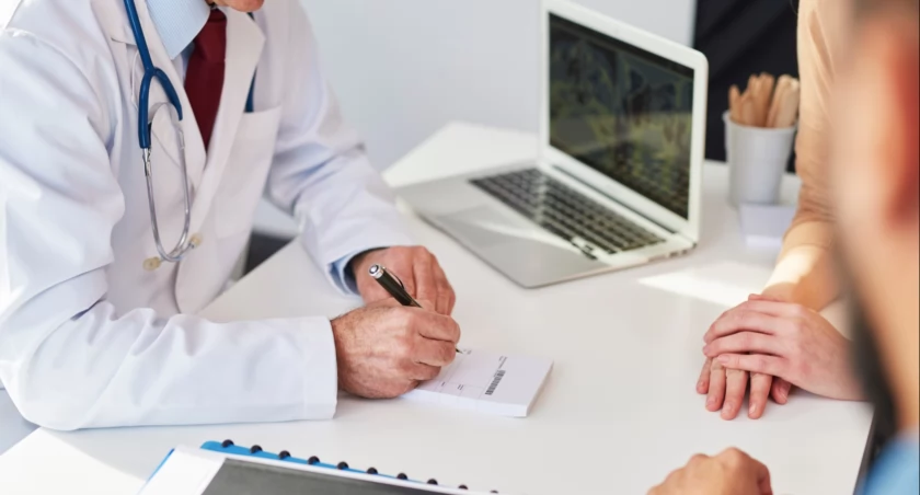 Wrocław: Policja szuka pacjentów psychiatry, który wypisywał lewe recepty