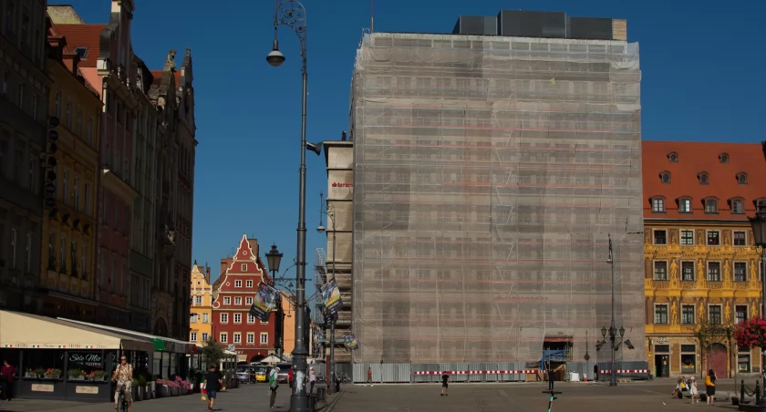 Najbogatszy wrocławianin zaczyna przebudowę dawnego Banku Zachodniego przy Rynku
