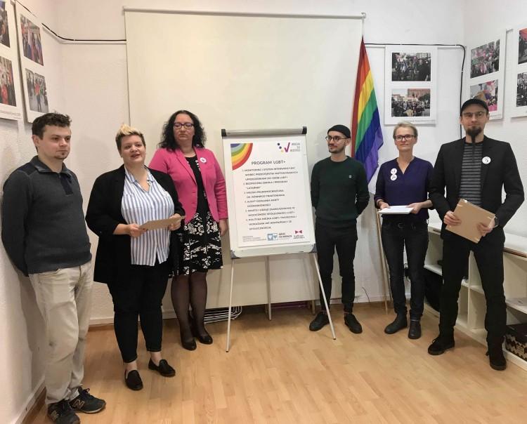 Lewicowy komitet wyborczy proponuje miejski program dla osób LGBT+