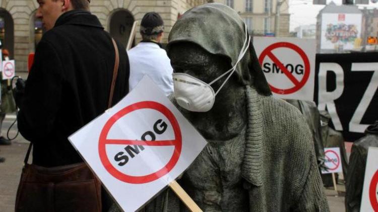 Ekopatrol wystawia mandaty, a jakość powietrza we Wrocławiu ciągle jest zła