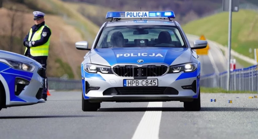Śmiertelny wypadek na autostradzie A4. Ciężarówka potrąciła pieszego 