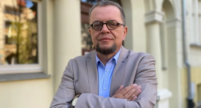 Sezon robienia z wyborcy idioty uważam za otwarty. Czy  Zdrojewski głosował na kandydata PiS czy na PO? Bo w PO coraz więcej PiS-u...