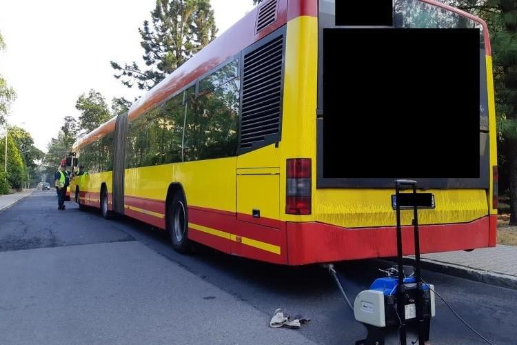 Niesprawne hamulce, wycieki płynów i usterki zawieszenia. Kolejne kontrole autobusów MPK