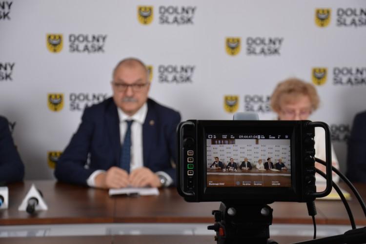 Na szpital, kolej i obwodnicę Wrocławia