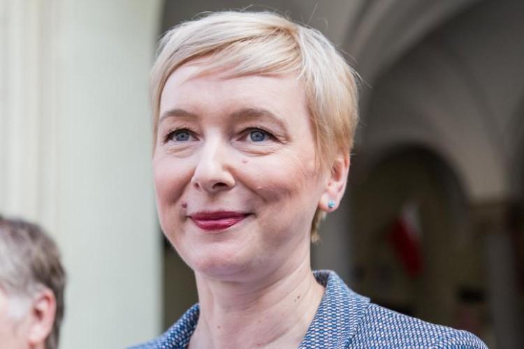 Mirosława Stachowiak-Różecka obiecuje lepszą opiekę nad bezdomnymi, niepełnosprawnymi i seniorami