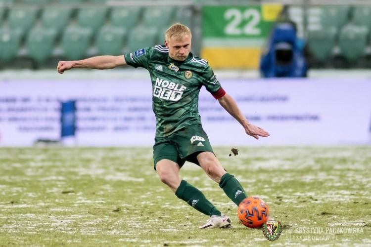 Kłopoty zdrowotne obrońcy Śląska. Mariusz Pawelec wypada z gry